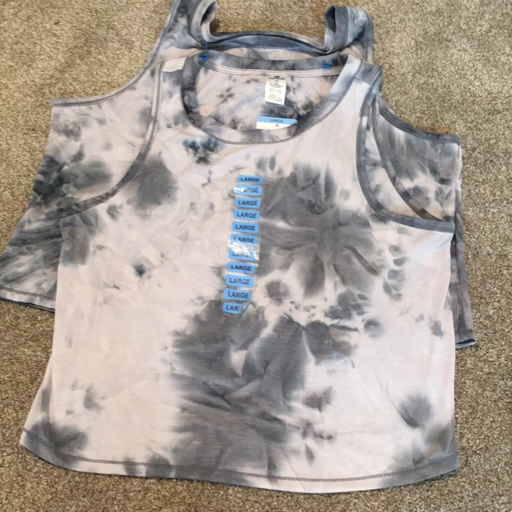 90 Degree by Reflex-NWT-Set of 2 Tank Tops-Size Large. - Picture 4 of 10